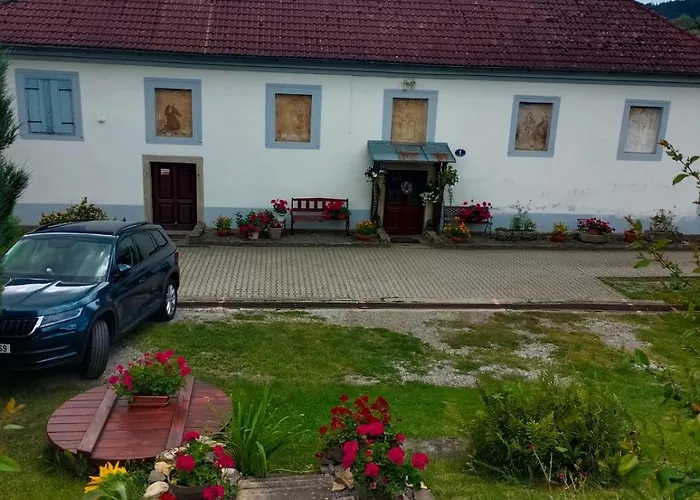 Konukevi Ve Mlyne Kladenske Rovne