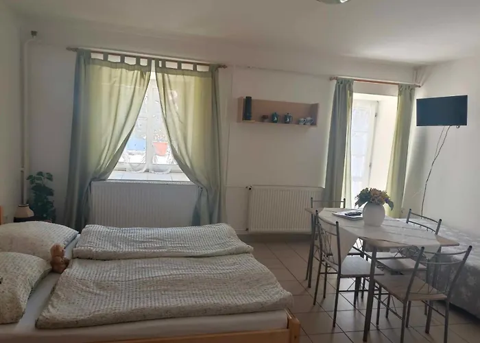 Konukevi Ve Mlyne Kladenske Rovne