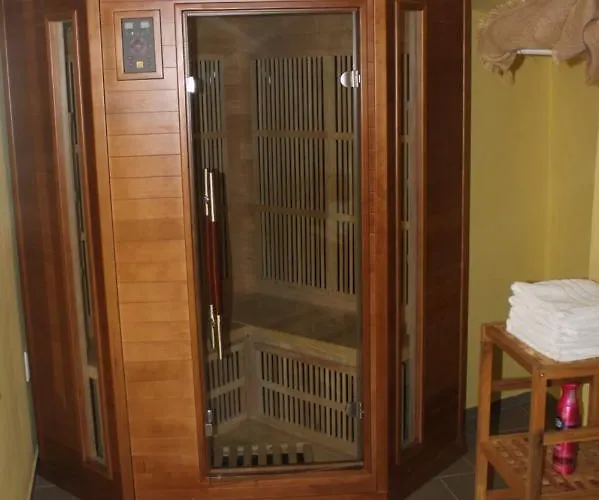 Ve Mlyne Gasthuis 3*